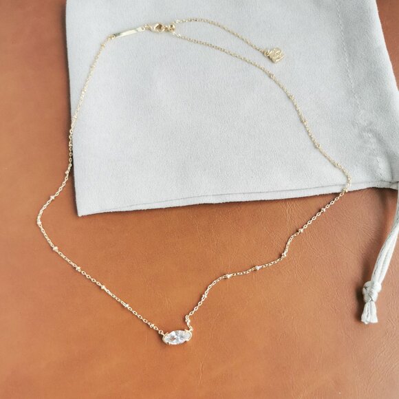 Kendra Scott Genevieve Gold White Crystal Satellite Short Necklace Trendy - Picture 3 of 3